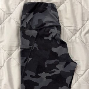 Hello ladies! I’m getting rid of all my workout stuff, all got too big for me!